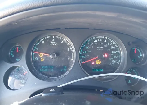 2010 Chevrolet Tahoe Ltz z USA, uszkodzony, nr VIN 1GNUCCE0XAR194589